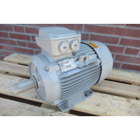 .7,5 KW 2900 RPM asmaat 38mm, IE3. NIEUW